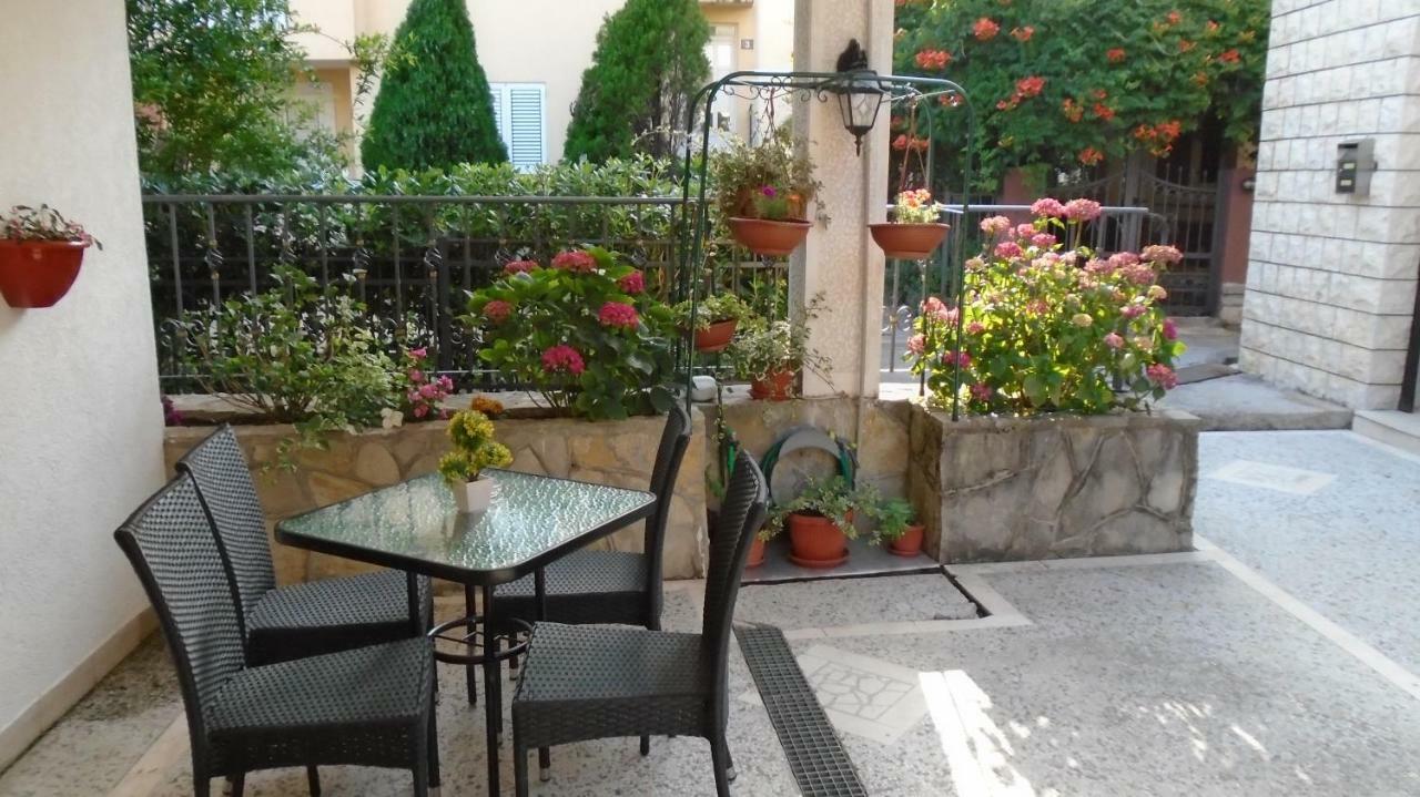 Guest House Villa Castio Petrovac na moru Exterior foto