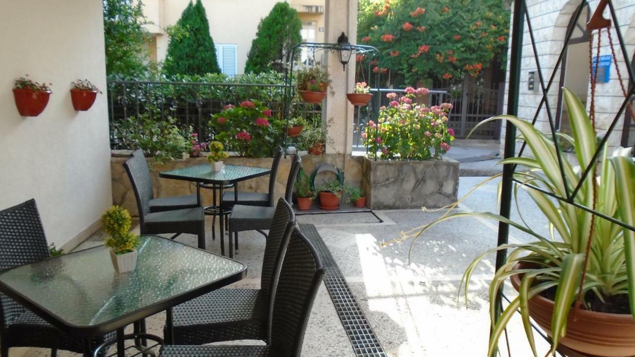 Guest House Villa Castio Petrovac na moru Exterior foto